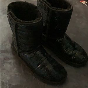Black uggs